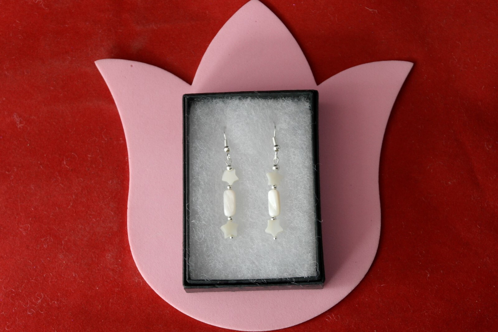 Beautiful Earrings With Mother Of Pearl Stars 2.5 Gr. 3.5 Cm. Long + Hooks