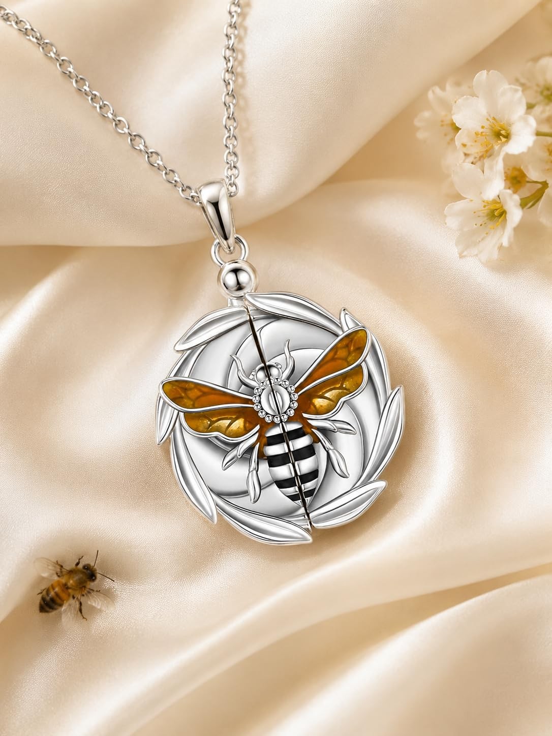 925 Sterling Silver Bee Locket Necklace for Women Memorial Custom Lockets