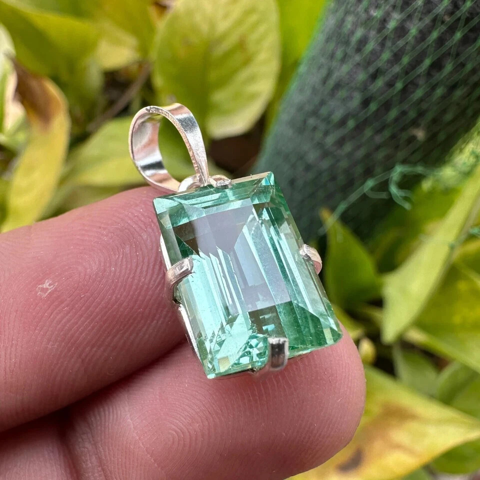 20 Ct Natural Green Sapphire Gems 925 Sterling Silver Timeless Jewelry Pendant