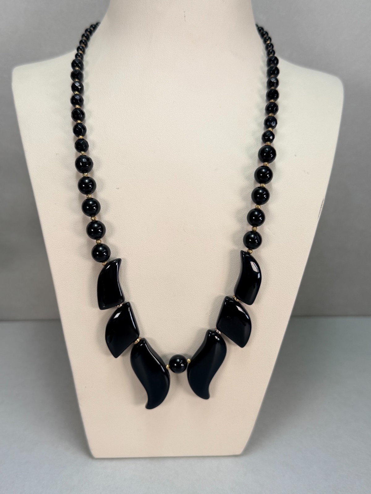 Vintage Black Onyx Smooth Collar Necklace Statement Beaded Gold Tone