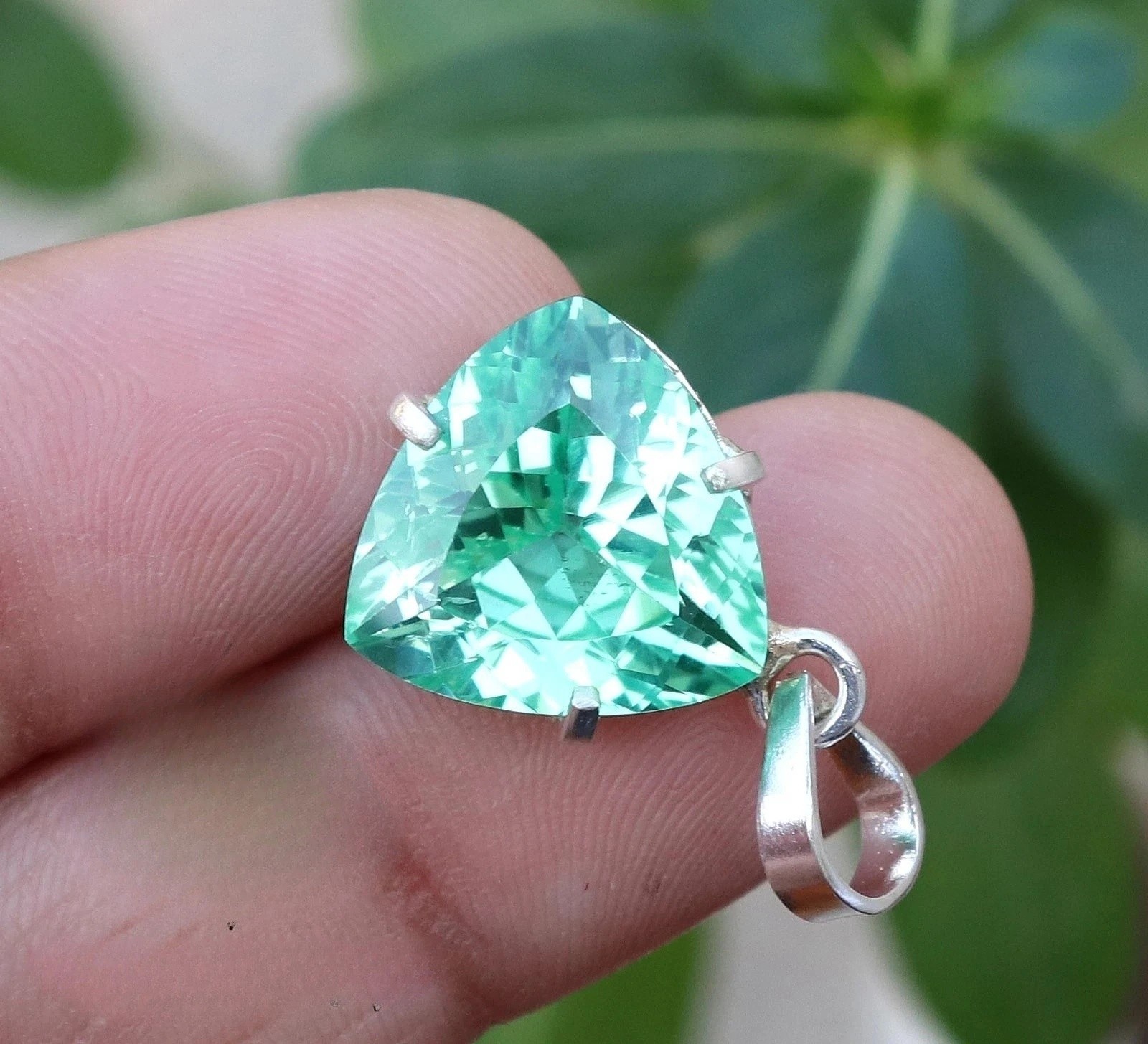 26.30 Ct Natural Green Sapphire Pendant 925 Sterling Silver Certified Gemstone