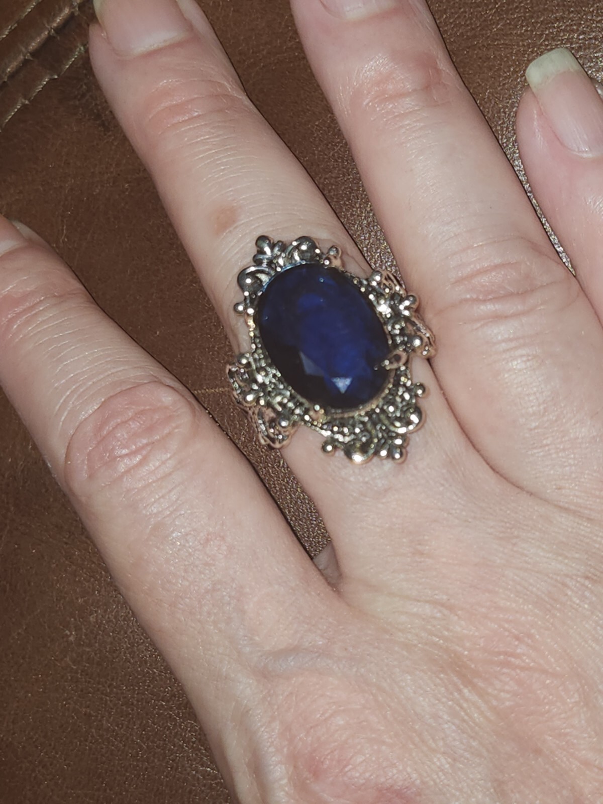 Size 10. NWT. Beautiful saphire and fillagree ring.