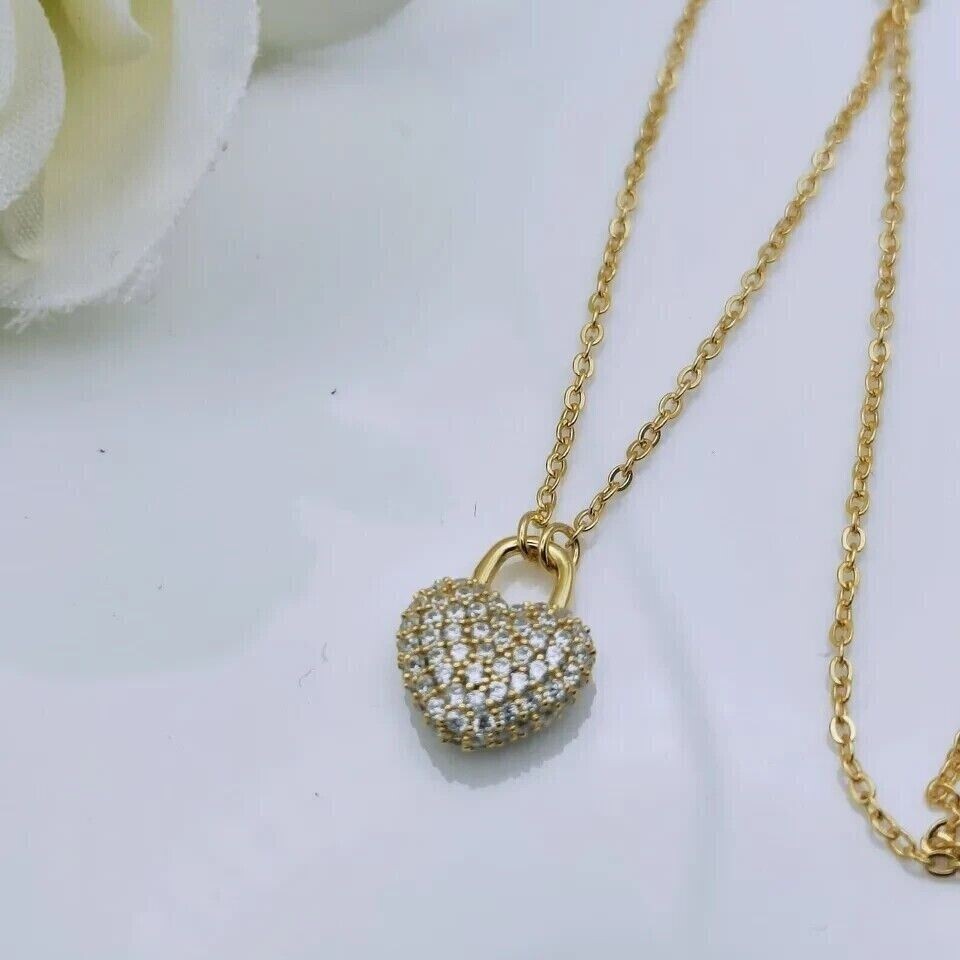2Ct Round Cut Simulated Diamond Women’s Heart Pendant In 14K Yellow Gold Plated
