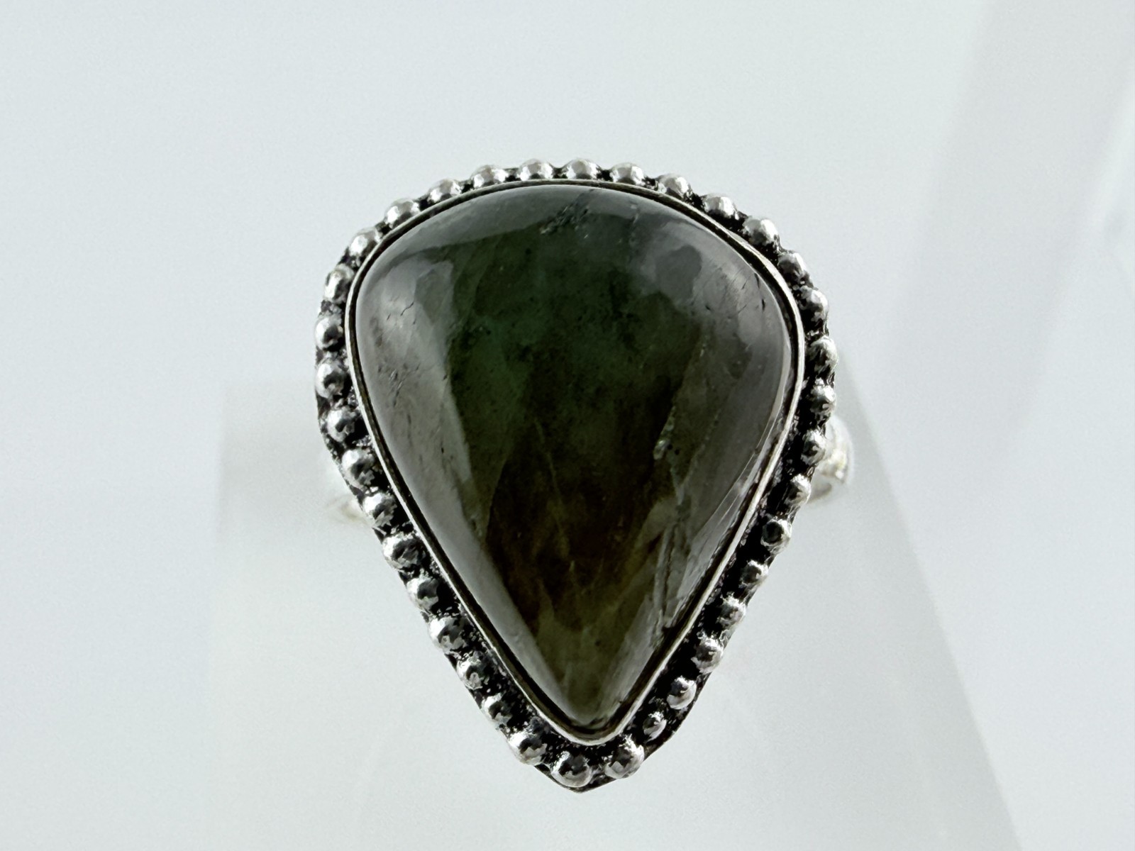 Silver Plated Metal Labradorite Pointed Cabochon Ring Size 10 6.5 Grams Weight