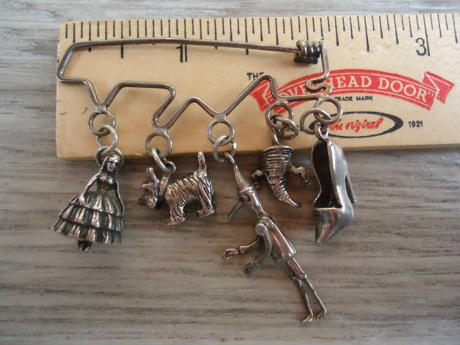 Wizard Of Oz Silver Charm Pin Articulated Tin Man Dorothy Tornado Todo Slipper