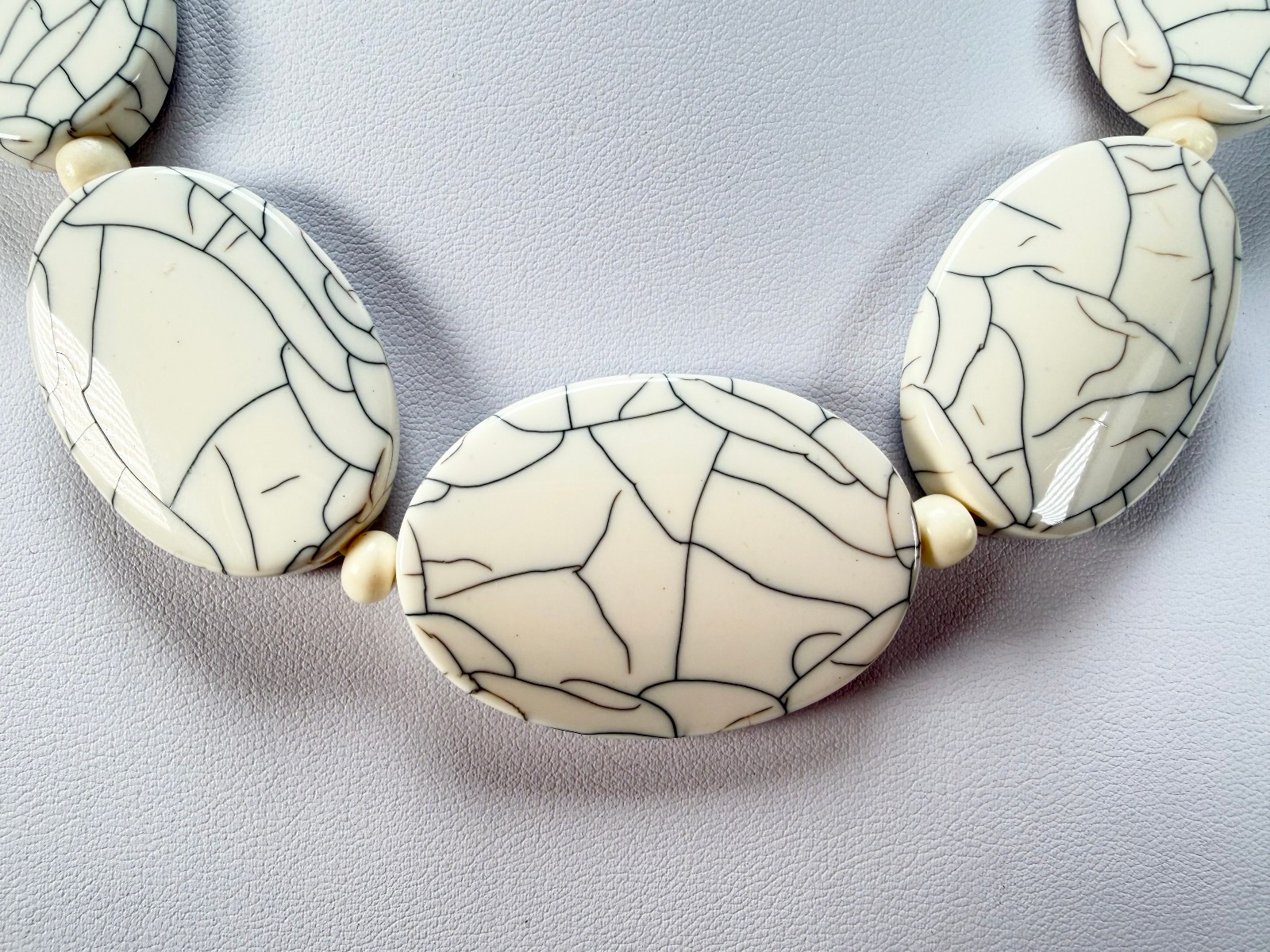 Marion Godart – Fragmental “Forme Ovale” Cream Resin Necklace