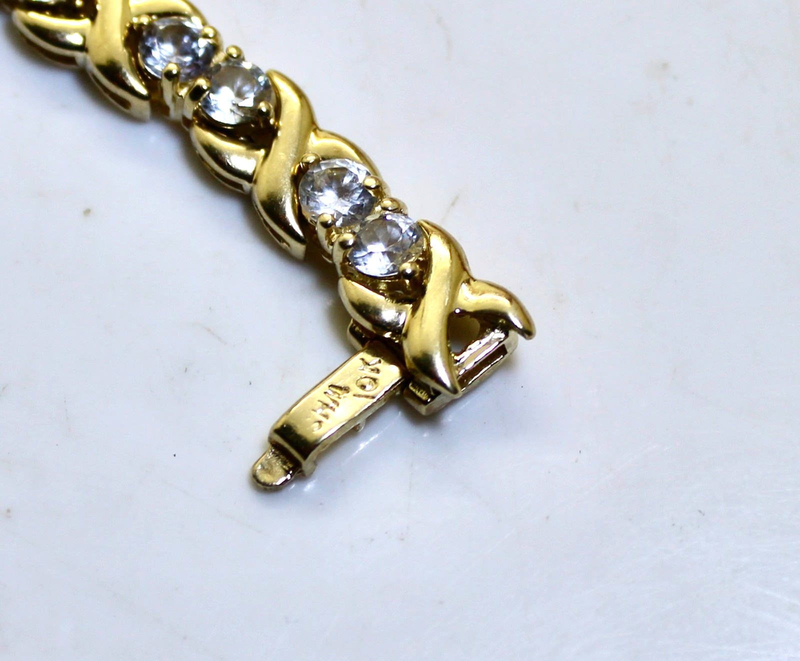 Beautiful 10K Solid Yellow Gold 4.32 Ct CZ Tennis Style 7.5″ Bracelet, 11.5 Gram