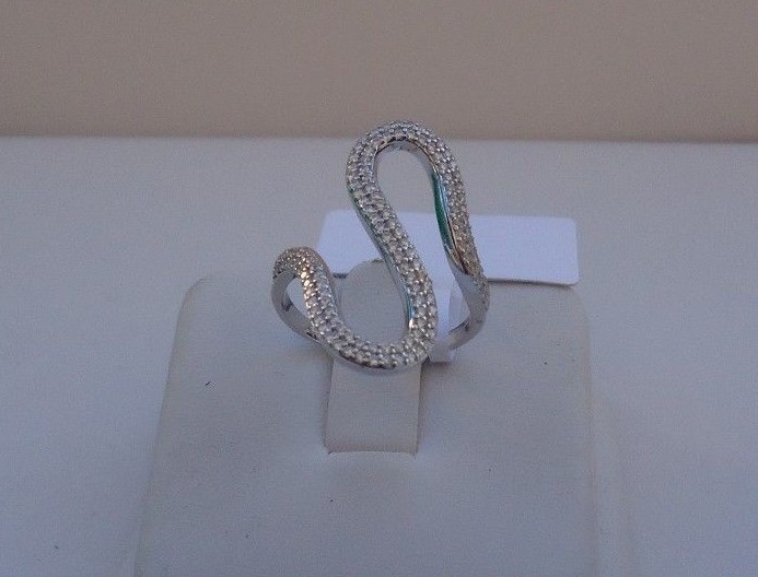 925 STERLING SILVER DESIGNERS RING W/ 2 CT LAB SIMULATED DIAMONDS /SIZE 6,7,8,9
