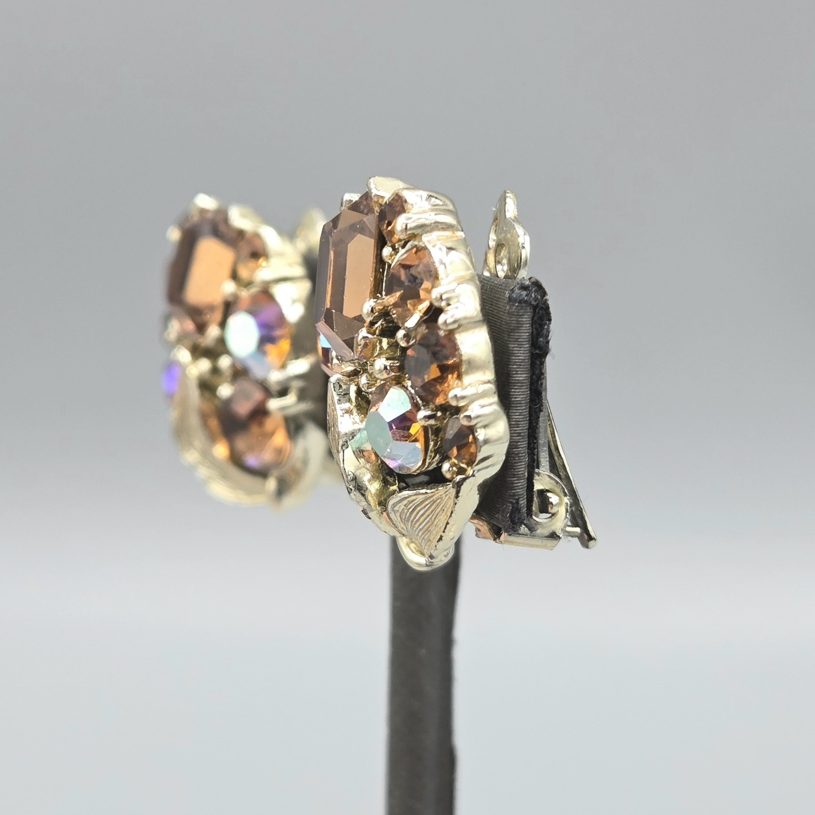 Vintage Lisner Signed Topaz & AB Rhinestone Gold Tone Necklace 16″ Clip Earrings