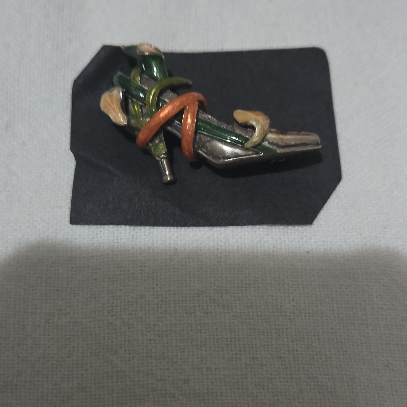 Kenneth Jay Lane Shoe Brooch Pin Multicolor Enamel Fashion & Costume Theme