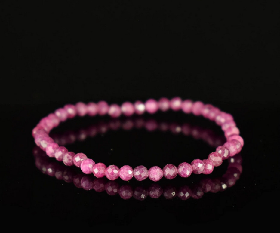 Ruby bracelet round faceted beads Positive thinking Maintenance Stabil