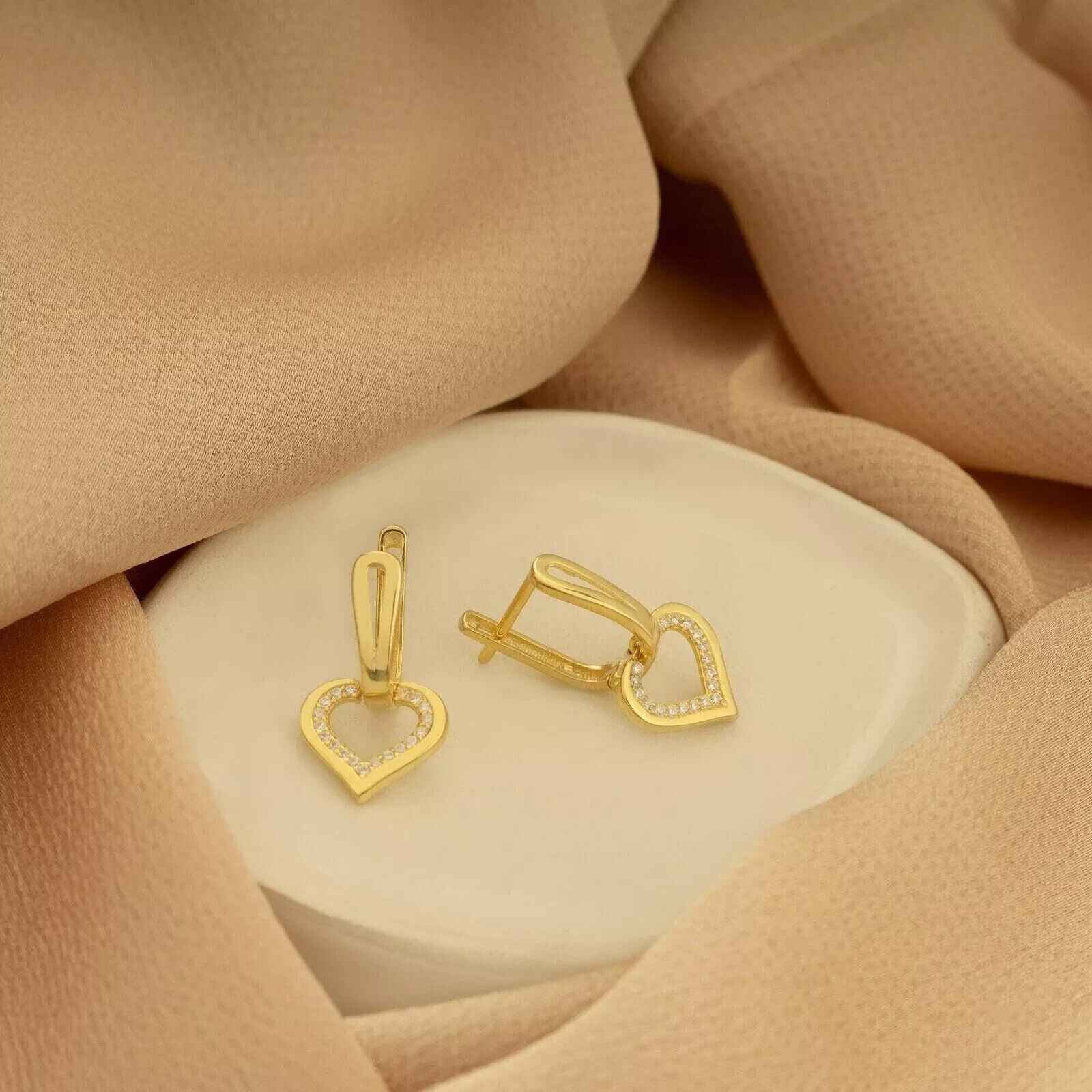 Round Cut Simulated Diamond Heart Drop/Dangle Earrings In 14k Yellow Gold Plated