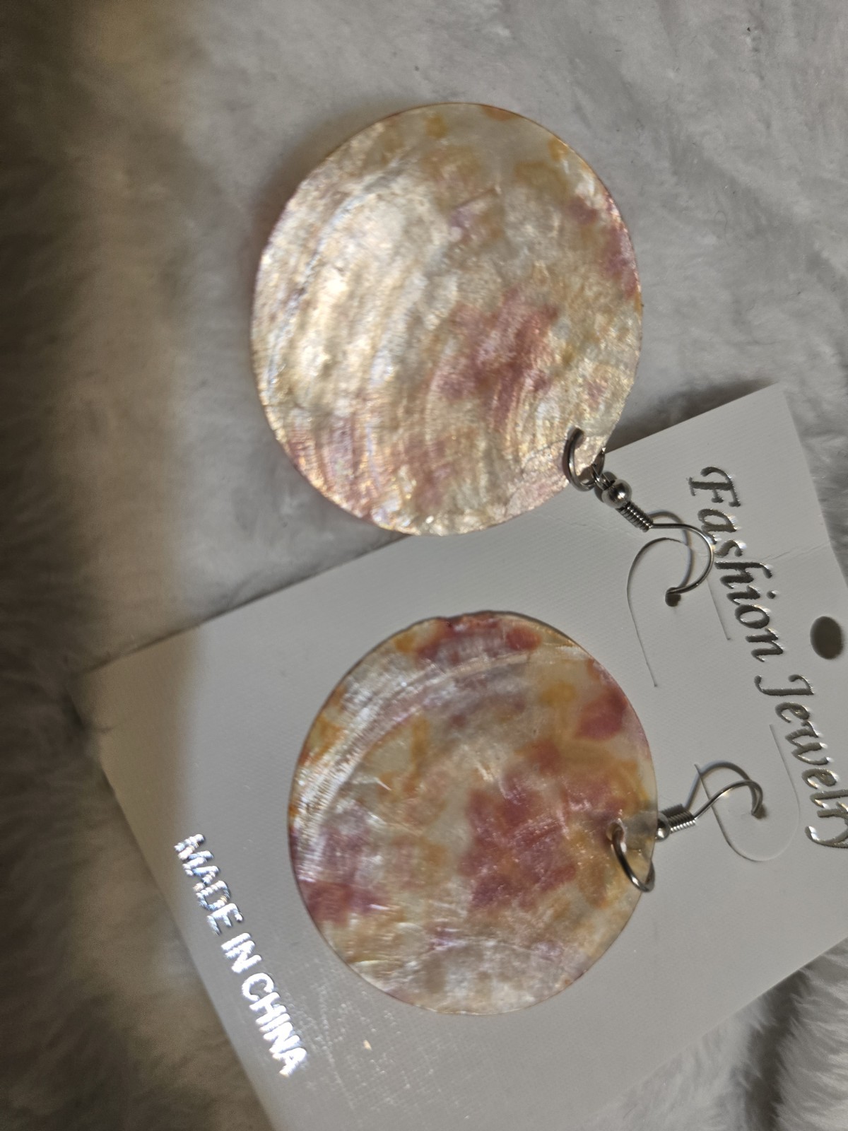 1 Set 2010s Round Disk Shell Earrings, Random Dyed Pattern, Party Favor/ Gift