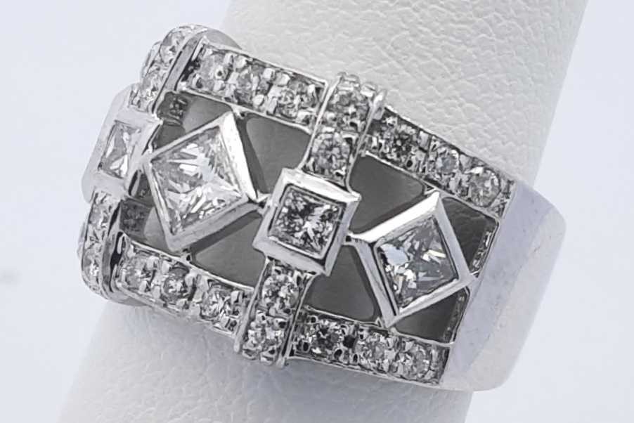 1.01cttw Diamond Ring In 14k White Gold 6.9 Grams Size 5 Eb0326rrxdu