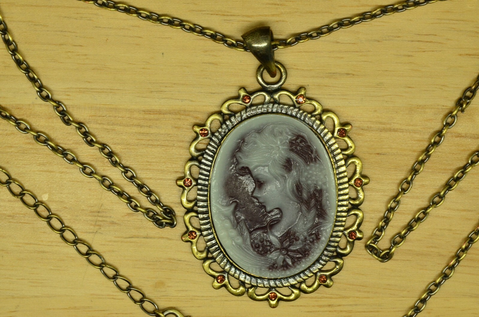 26″ BRONZE CABLE CHAIN NECKLACE W/ FANCY LARGE FEMALE CAMEO PENDANT #JM018