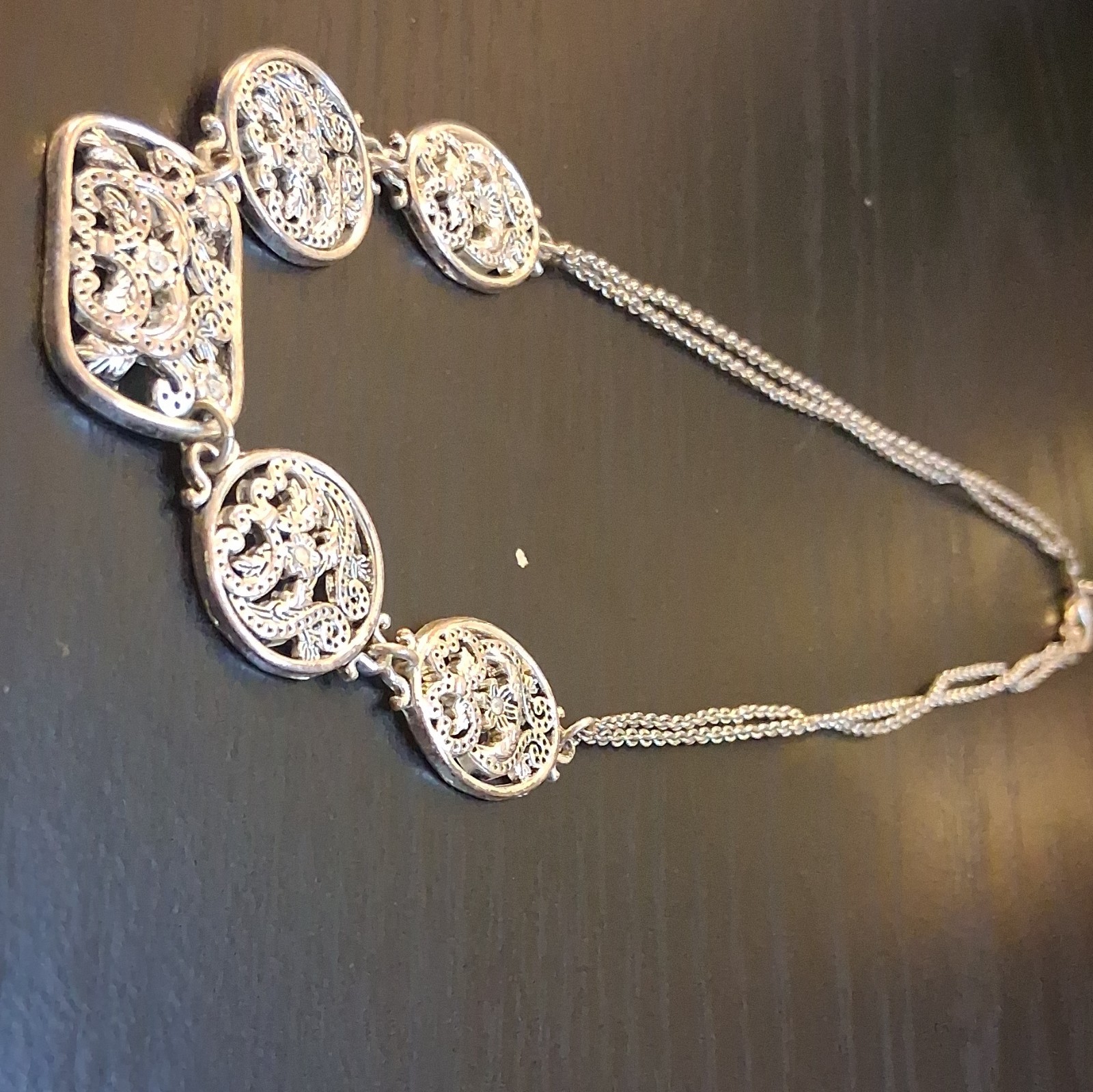 Silvertone Filigree Medallion Link Cable Chain Statement Necklace No Stone