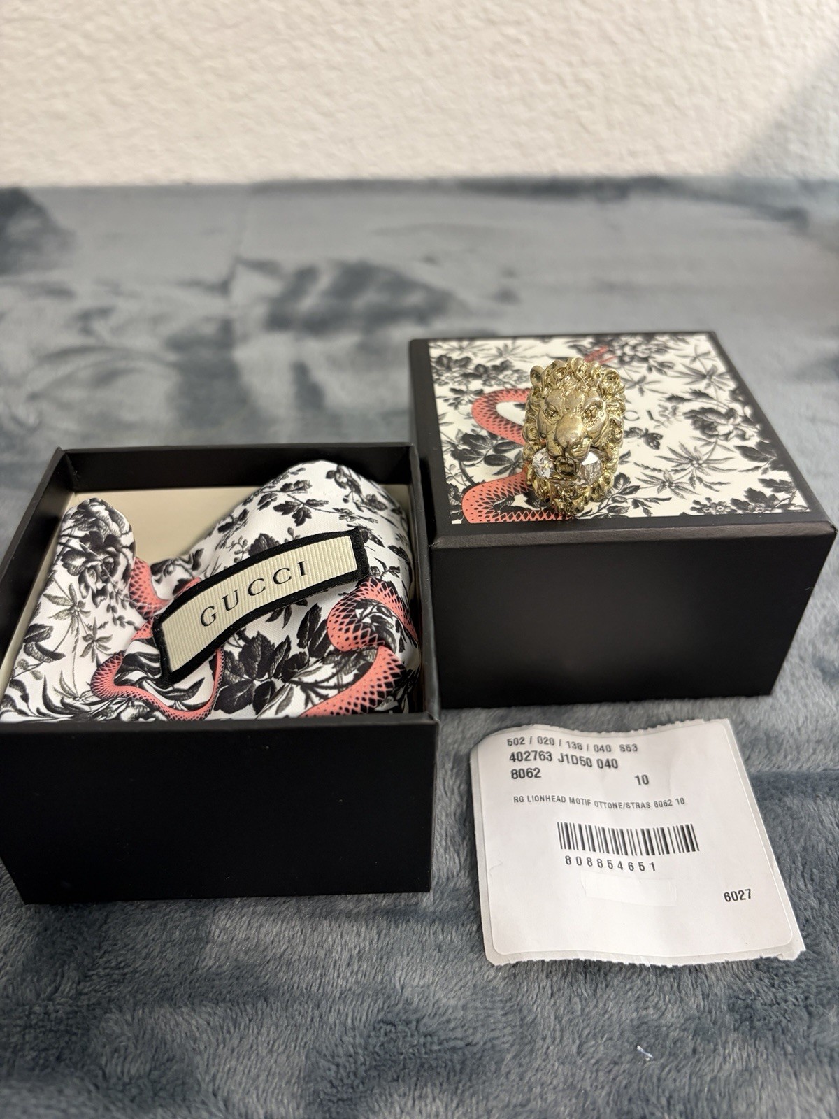 BRAND NEW Gucci Lion Head Gold Clear Crystal Ring Size 10 / X-small / 5.25