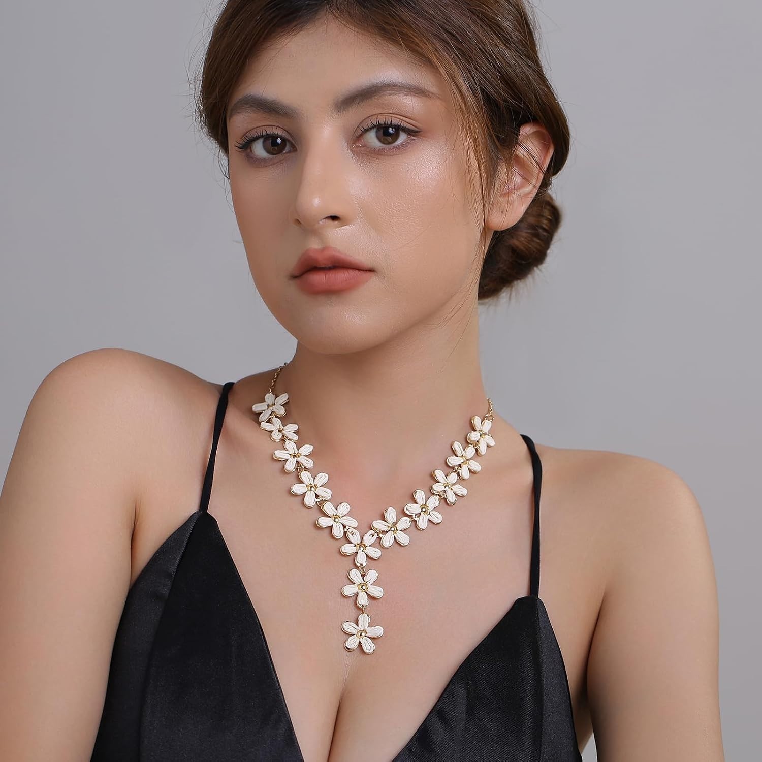 Gold-Tone Y-Shape Raffia Necklace – Cheerful Botanical Jewelry Statement Piece