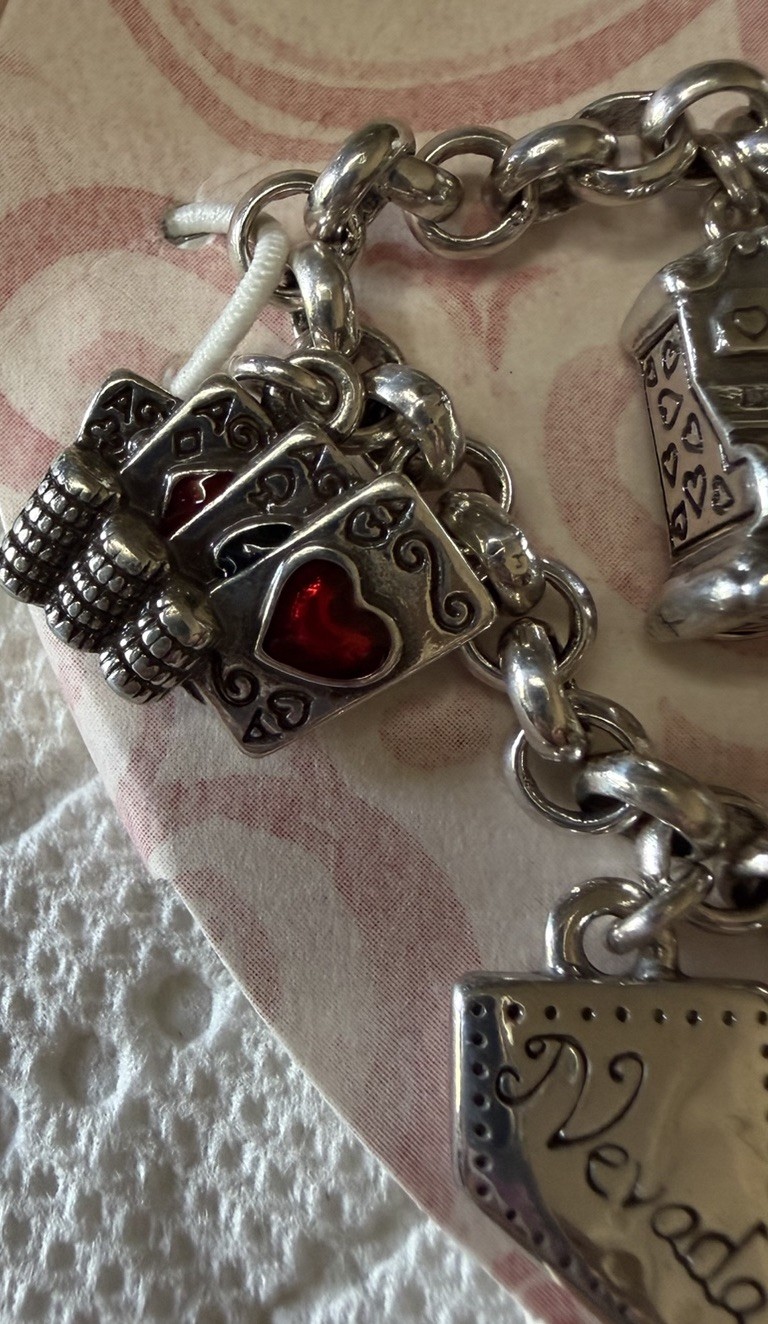 Brighton Viva Las Vegas Nevada State Charm Bracelet New Never Worn Gift Tin Set