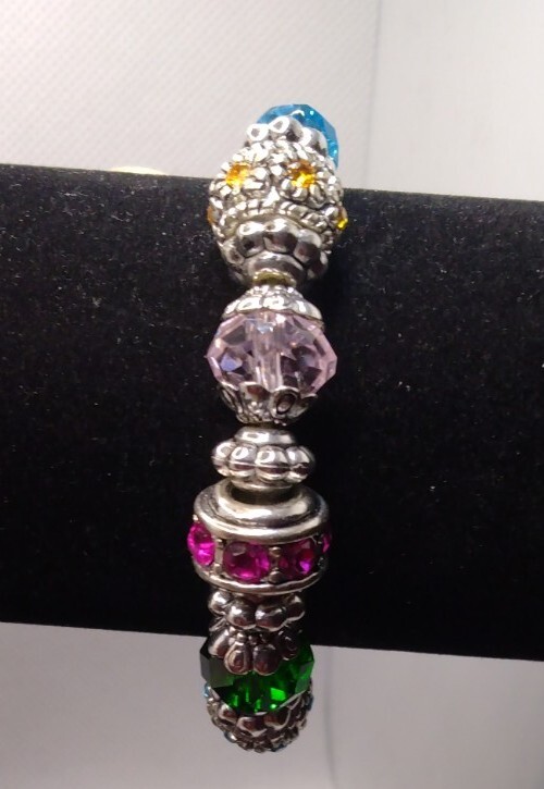 Stunning Glass Beads & Crystal Colors Stretch silvertone Bracelet, 16 – 19.5 CM