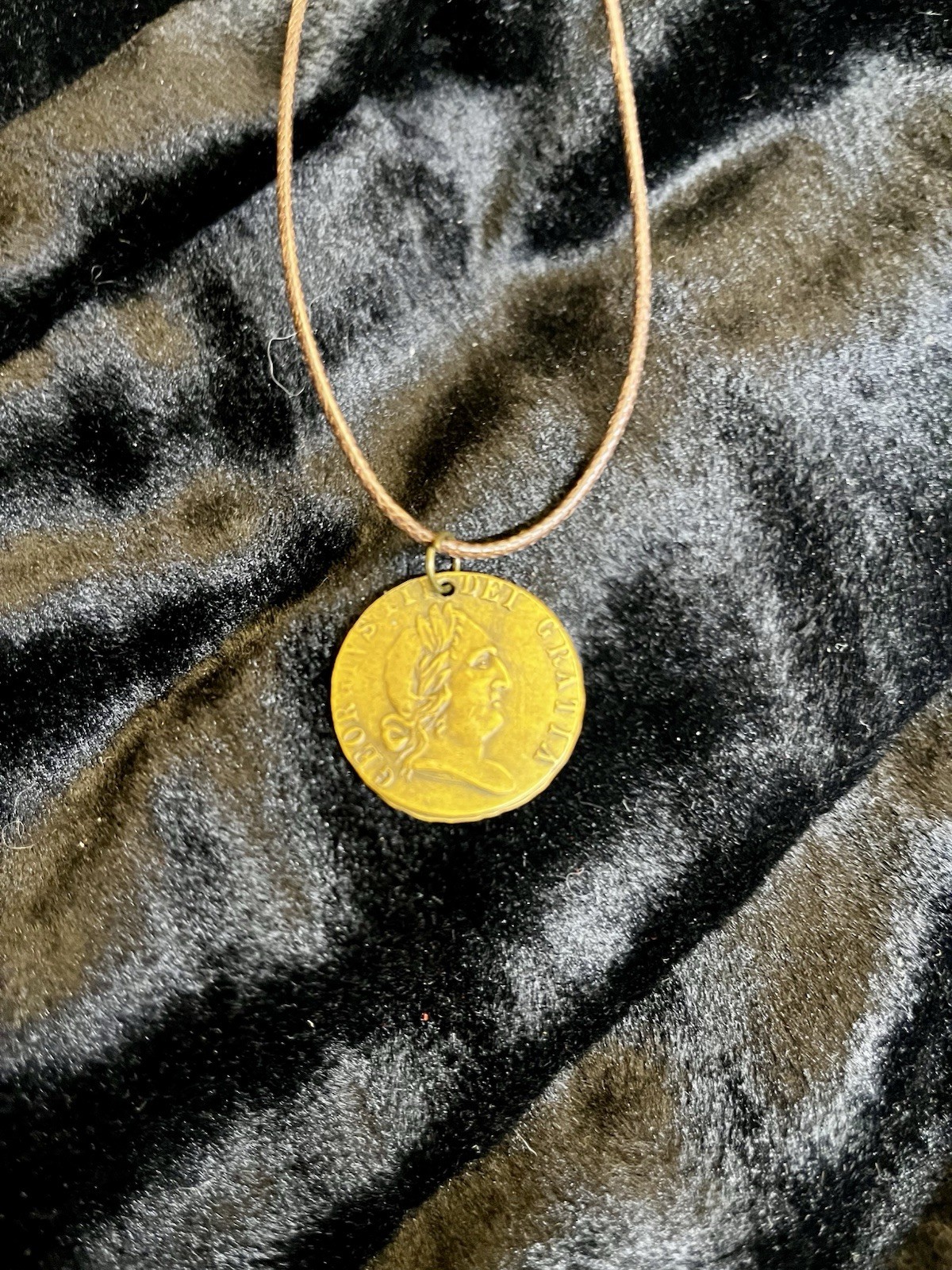 Black Cord Necklace Spade Guinea Coin Pendant Two-Sided Gold Tone Lobster Clasp