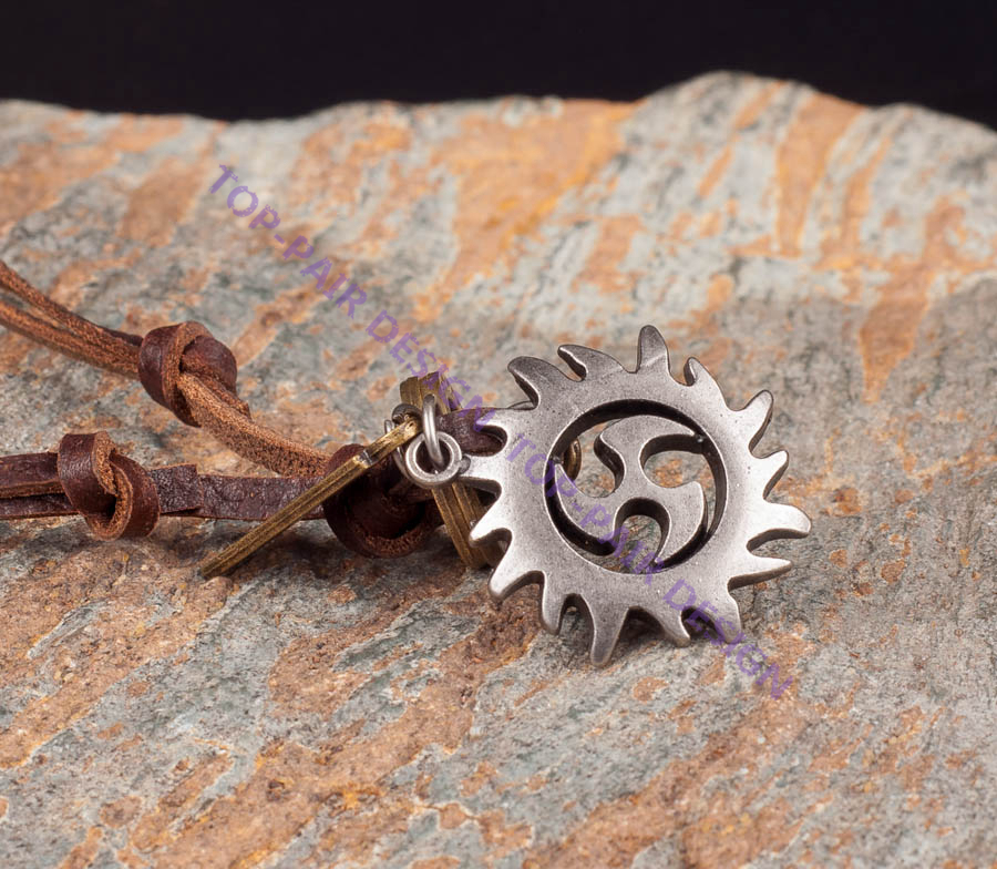 Adjustable Hiphop Rock Fire Sun Pendant Men’s Genuine Leather Necklace Choker