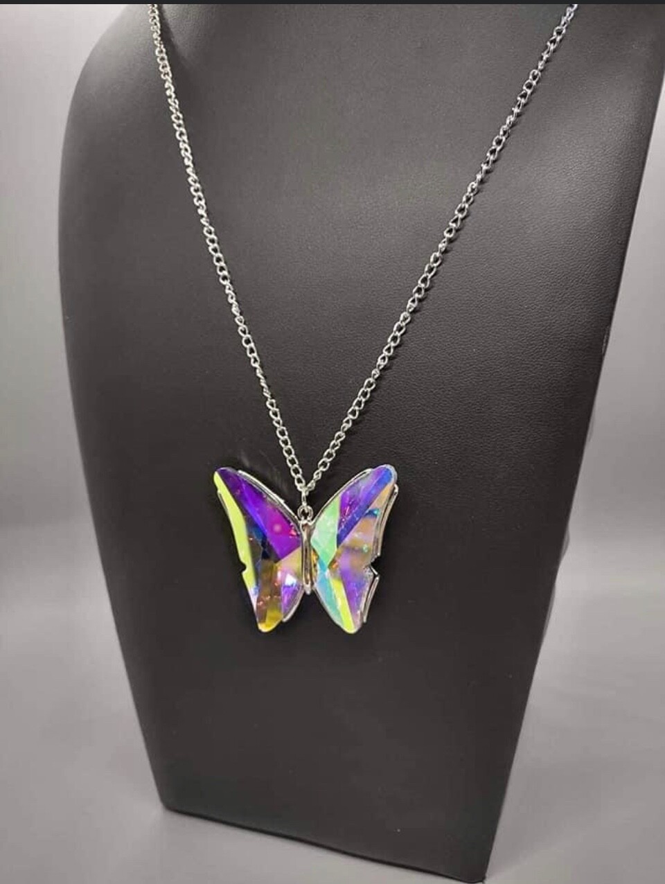 Paparazzi Jewelry – The Social Butterfly Iridescent unicorn color necklace $5.80