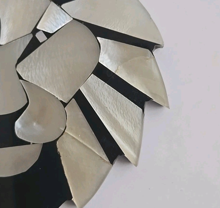 Lion Head Pendant Lee Sands Mother of Pearl Resin Mosaic Black and White AS IS