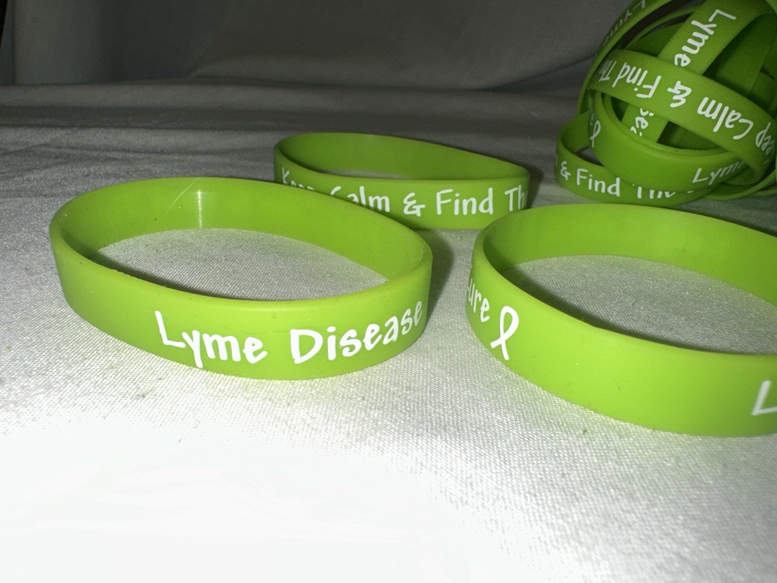 120 Premium Silicone Bracelets LYME Disease Keep Calm & Find The Cure –