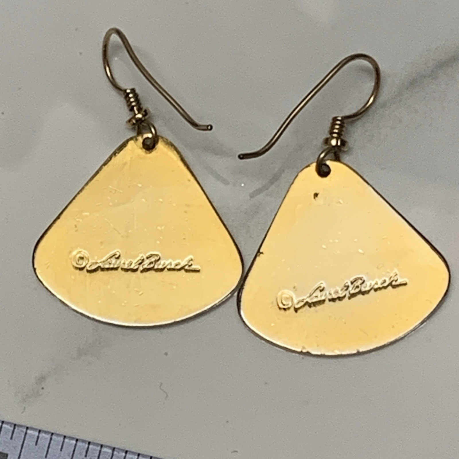 Vintage LAUREL BURCH Chinese Character EARRINGS Gold tone cream Enamel Pierced
