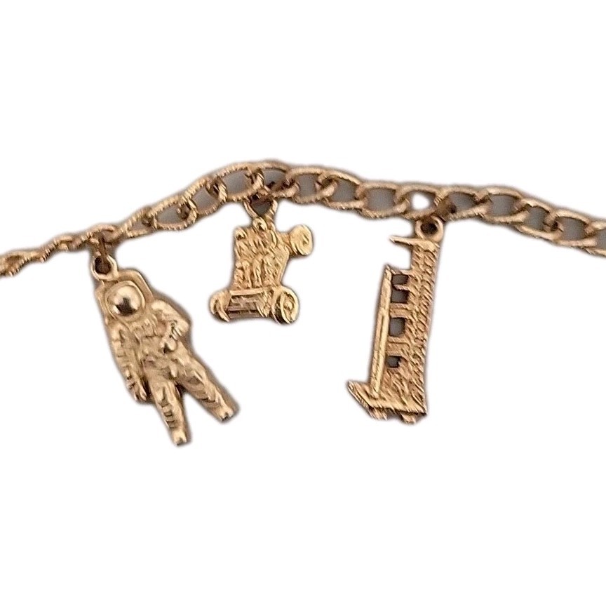Vintage 1968 Kennedy Space Center 5 Charm Bracelet Very Good Shape!
