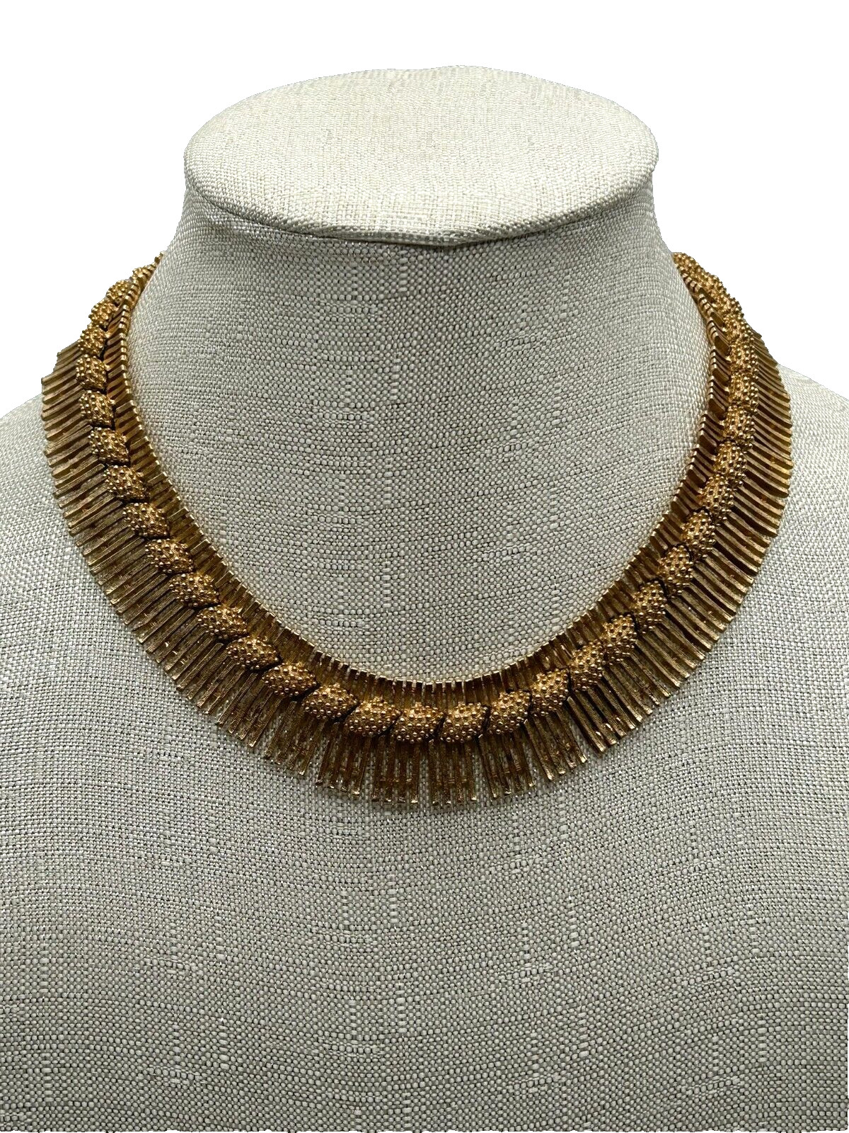 Vintage Estate Women’s MCM Lisner Gold Tone Cleopatra Collar Fringe Necklace HTF