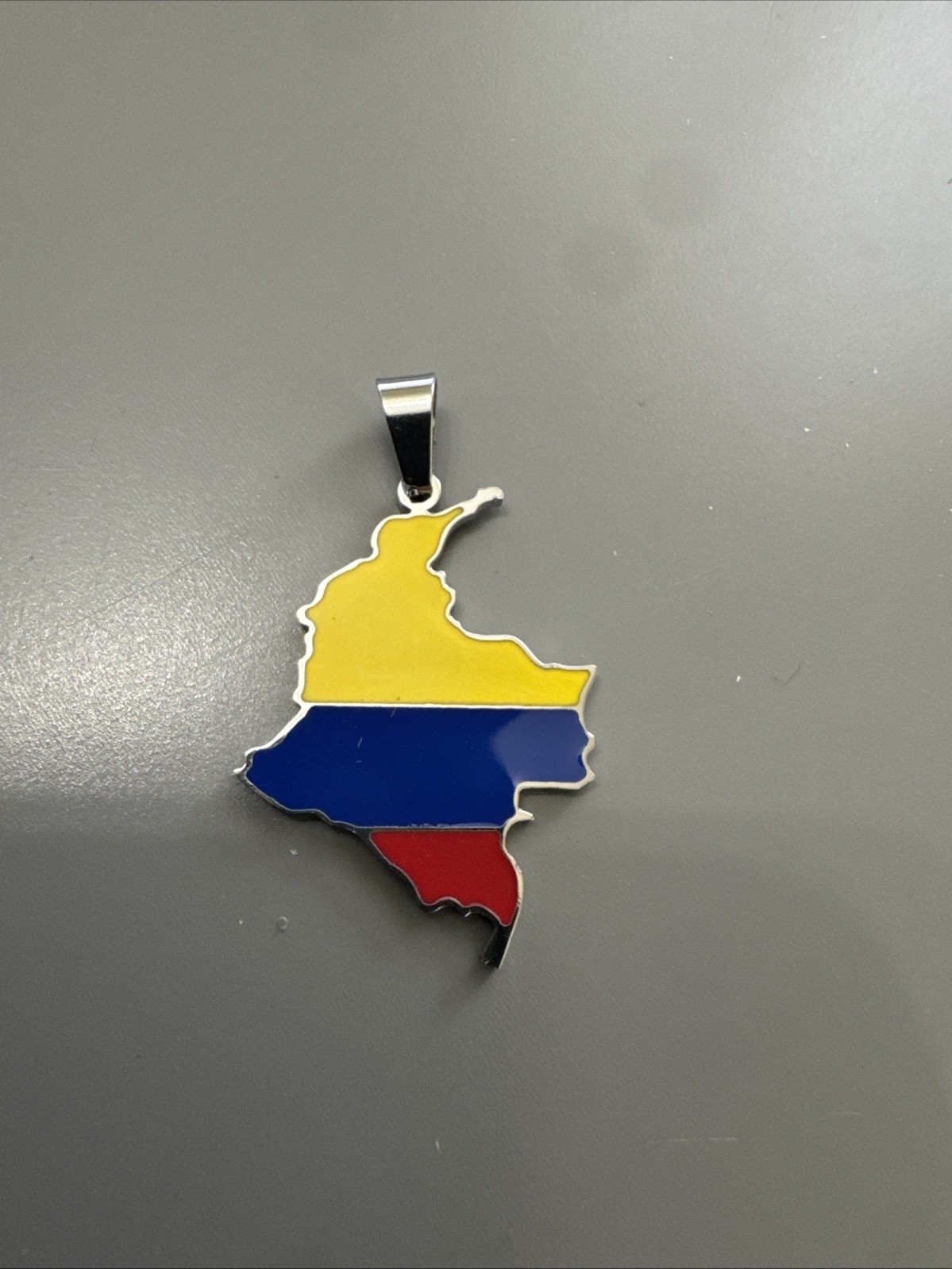 Map Flag Colombia Pendant Stainless Steel Silver Tone 18” Necklace Unisex