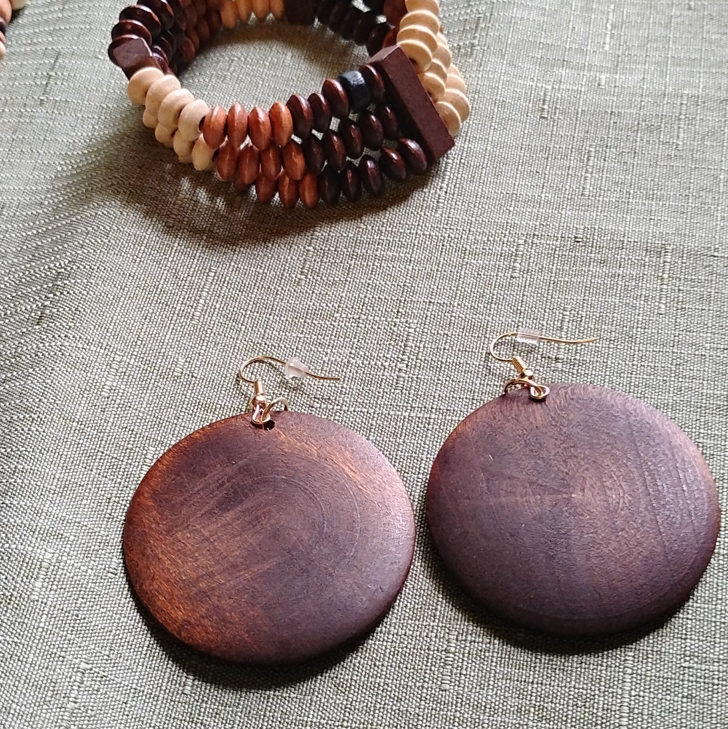 Wood Beaded Multi Strand Necklace Bracelet & Dangle Earrings Set Brown. 6070