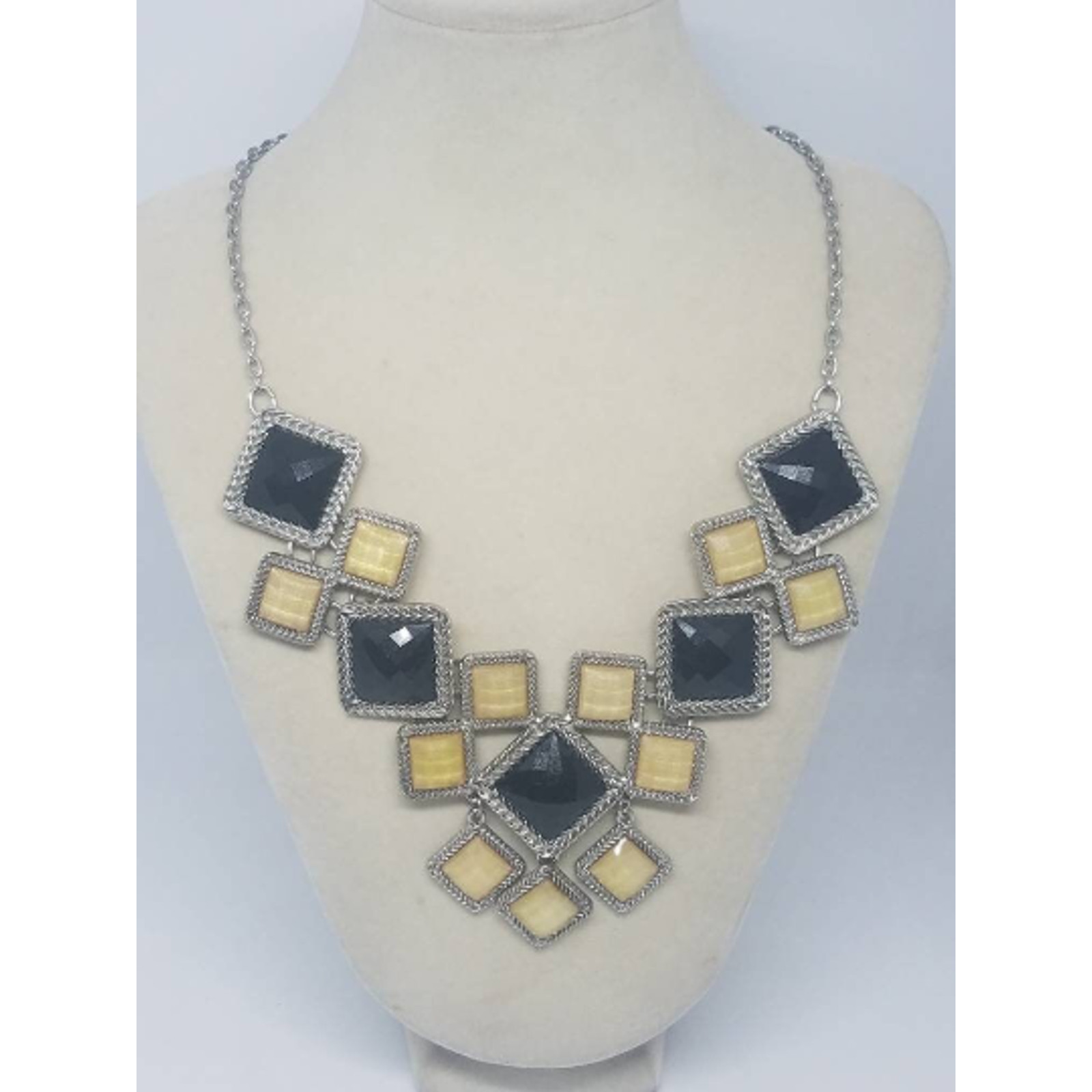 NY statement necklace black and yellow cream