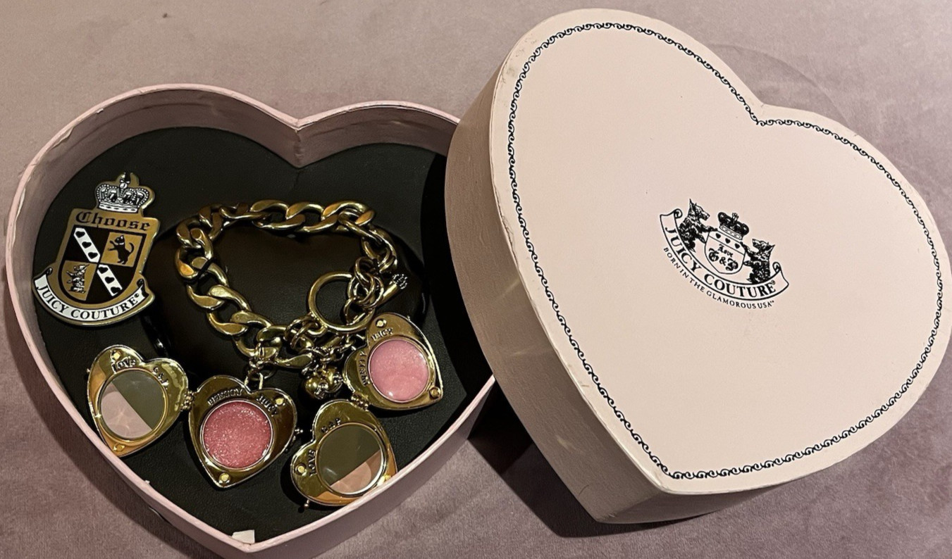 Juicy Couture Dual Lip Gloss Chunky Gold Toggle Bracelet Heart Locket in BOX