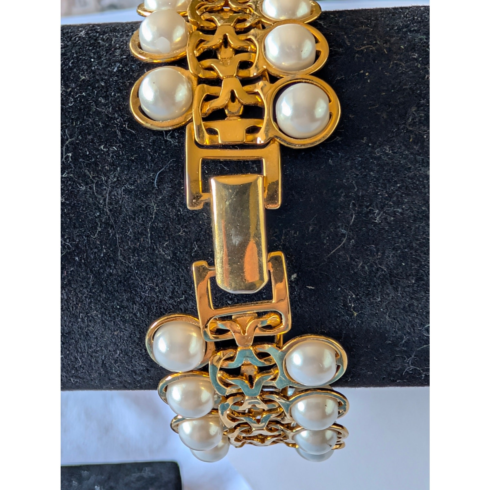Vintage AVON Signed Faux Pearl Double Lustrous Links Bracelet