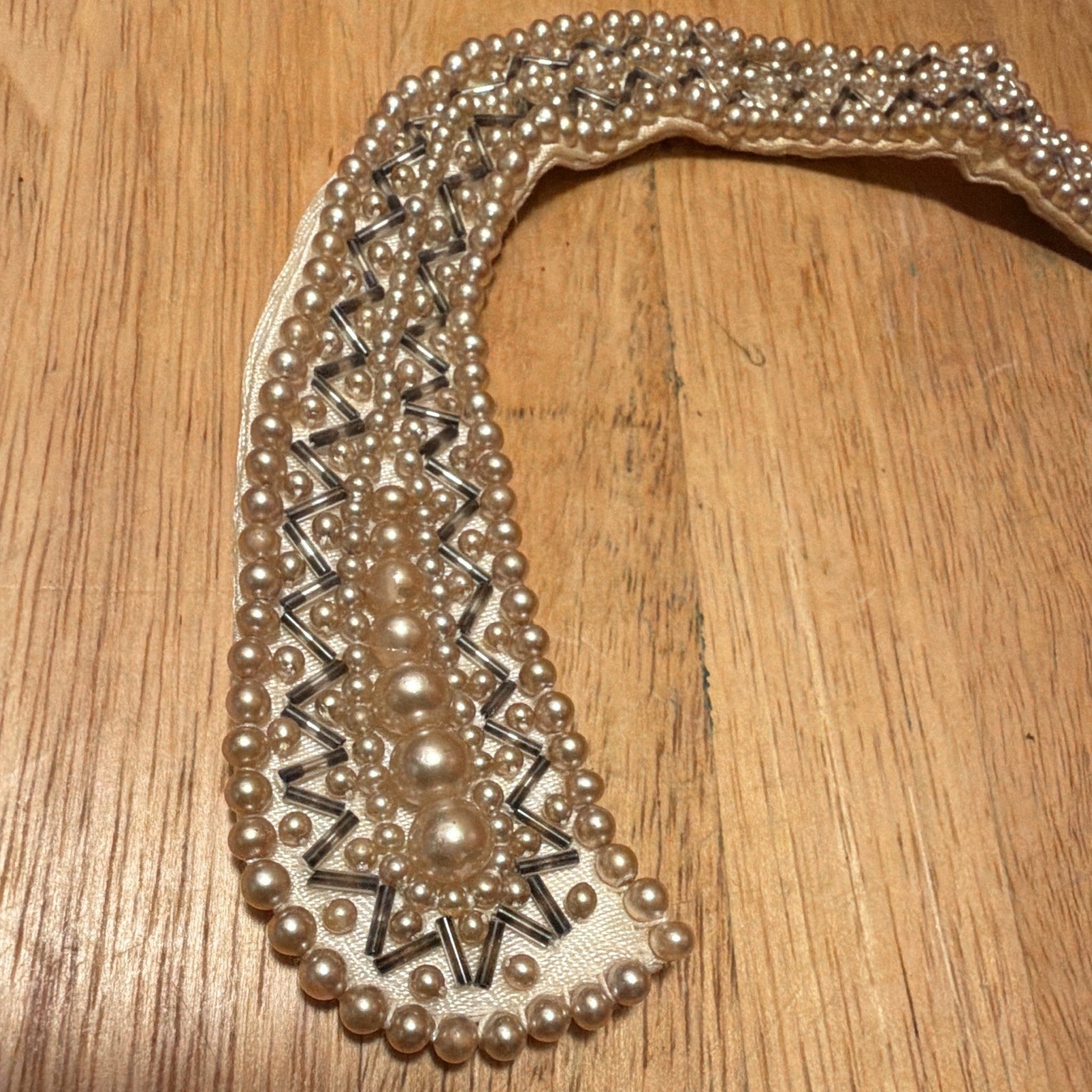 Handmade Japan White Round Pearl Beaded Collar Necklace Silver Tone Fabric Back