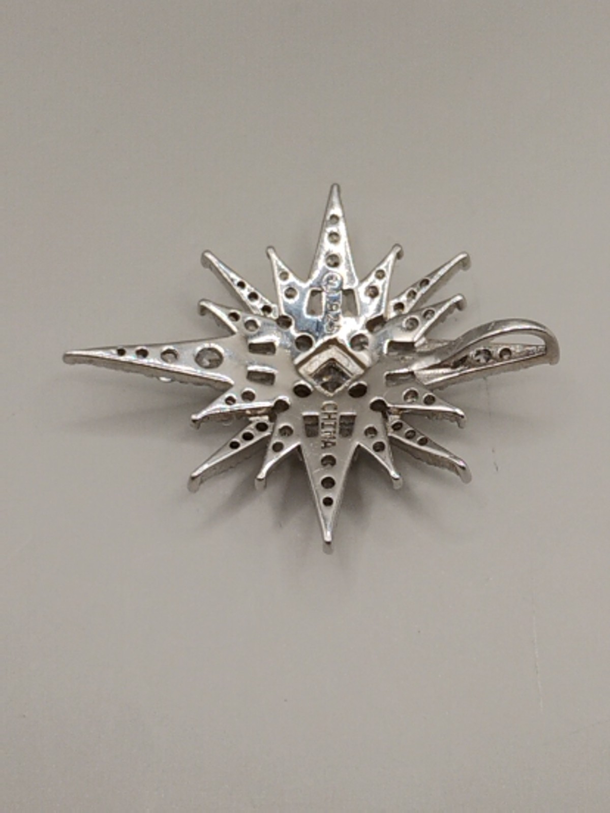 RL Sterling Silver CZ Round Stones Baguette Pendant Missing 1 Stone 2.2g Scrap