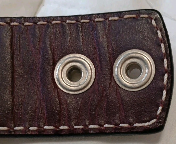 Bracelet. Hand Tooled Leather Beaded Western Women’s Snap Closure