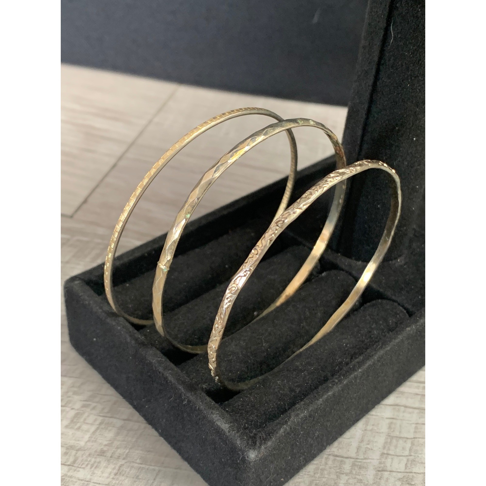 Set of 3 Gold Tone Textured Bangle Bracelets Diamond Cut Etched Stackable 6in