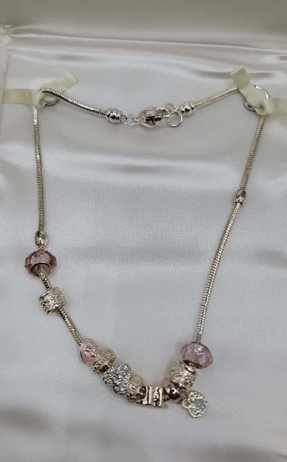 Friedmans Jewelers Breast Cancer Slide Necklace Silver Tone Charm Bead 18″ Chain