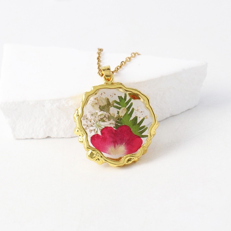 Handmade Pressed Real Dried Flower Resin Pendant Necklace Chain Neckla Jewelry