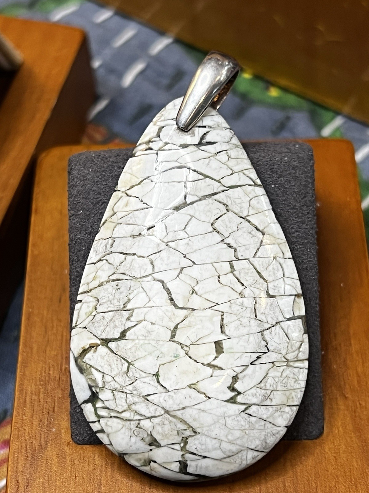 Snake Skin Agate Stabilized Stone Necklace With Silver Tone Bale