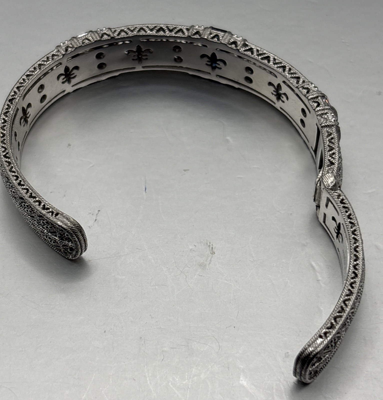 Judith Ripka Sterling Silver 925 Blue Sapphire Diamonique Pia Cuff Bracelet