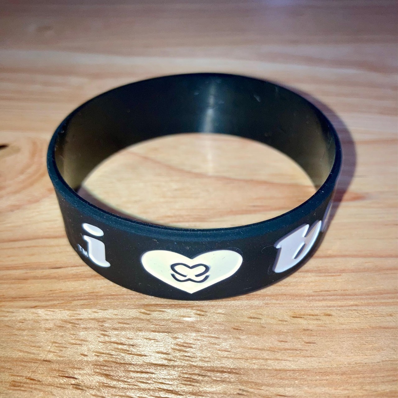 ❤️ I Heart Boobies ❤️ Bracelets – 4 pack for $15 – Breast Cancer Awareness