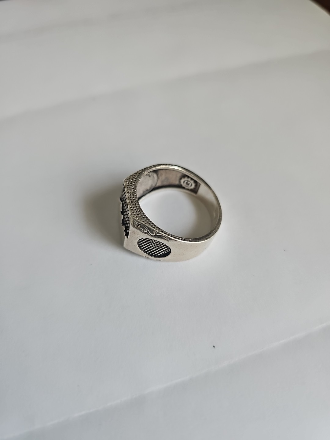 Vintage .925 Sterling Silver Ring With Stones