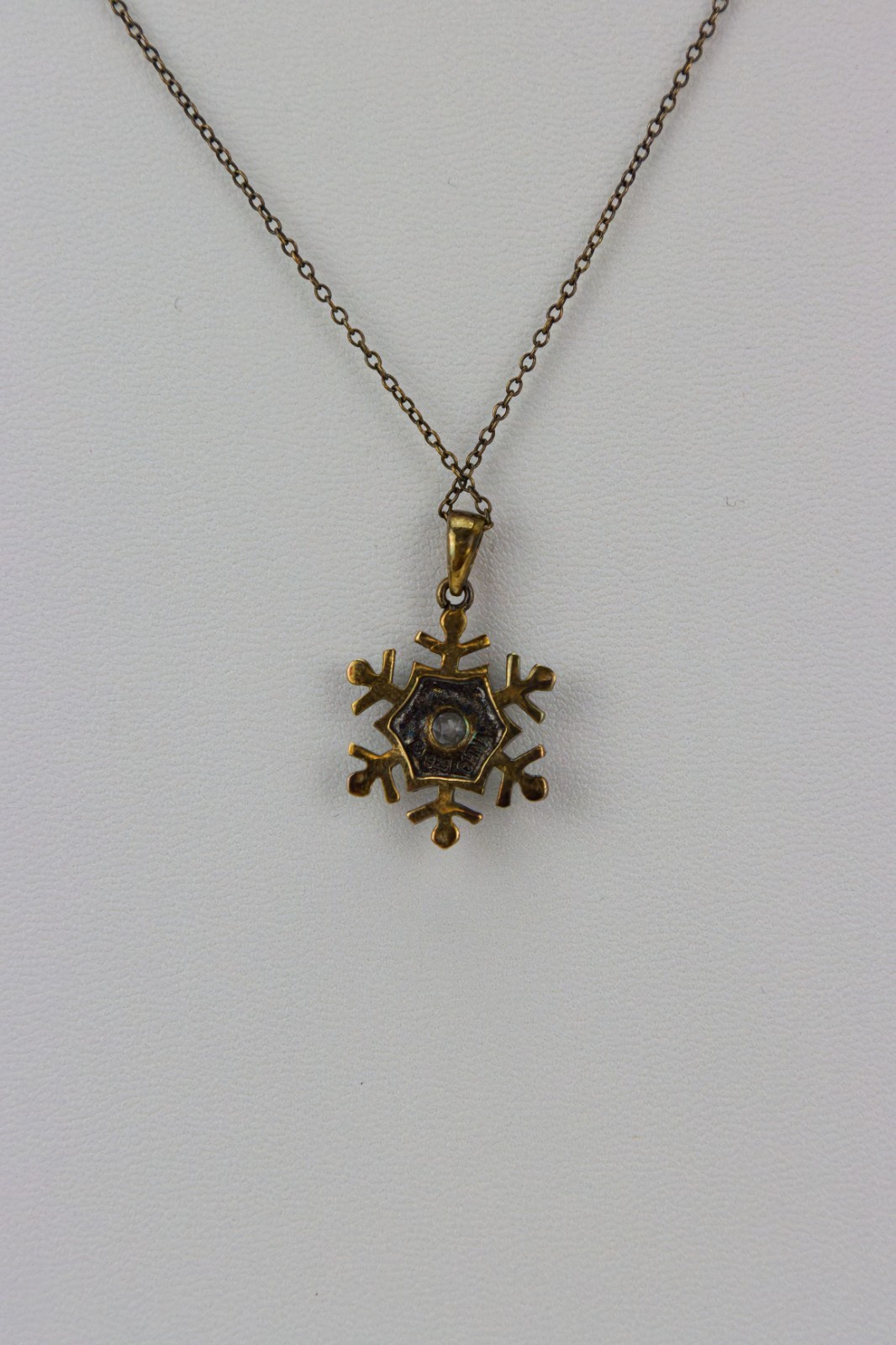 Ross Simons GP Over Sterling Snowflake Necklace, 3gr