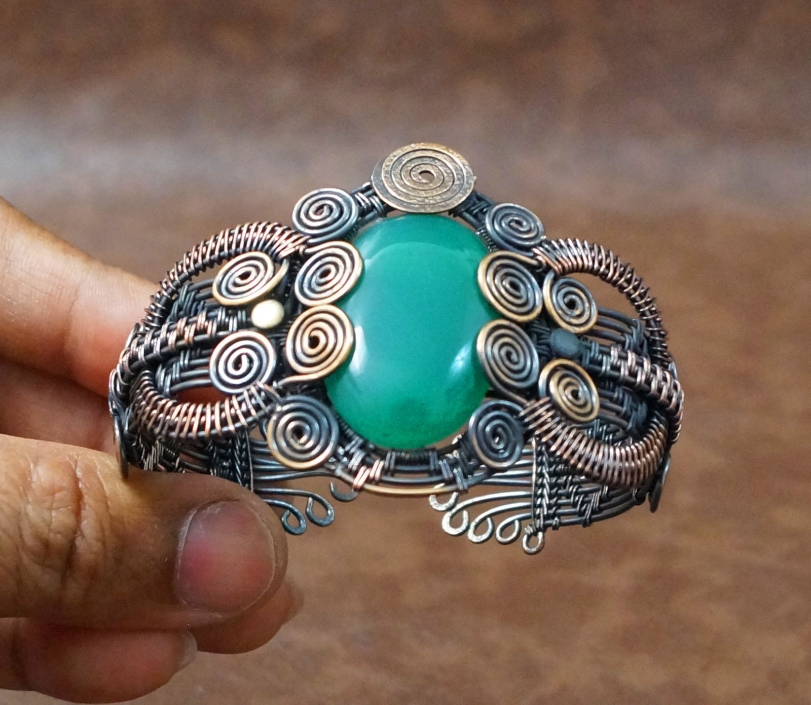 Green Onyx Copper Wire Wrapped Cuff Bangle Handmade Gift Gems Jewelry (BG-04