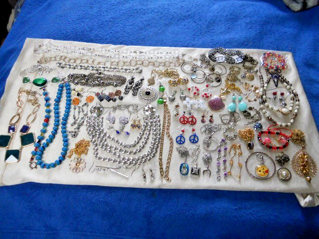 over 69 Pcs assorted bracelets, earrings & necklaces jewelry lot unisex wearable